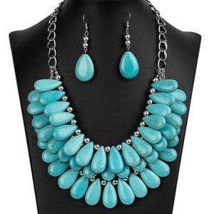 Paparazzi Signature series The Amy